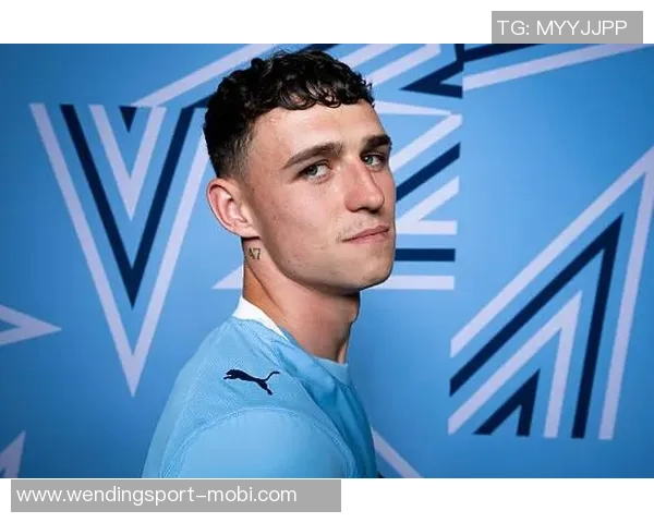 本周欧冠最佳阵容揭晓奥斯梅恩梅里诺福登丹伯恩领衔出战